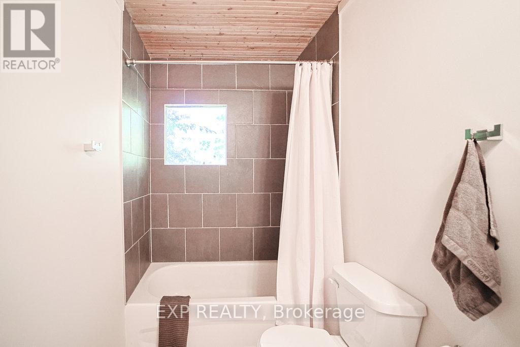 565 West Diamond Lake Road, Hastings Highlands (Herschel Ward), Ontario  K0L 2A0 - Photo 22 - X12346822