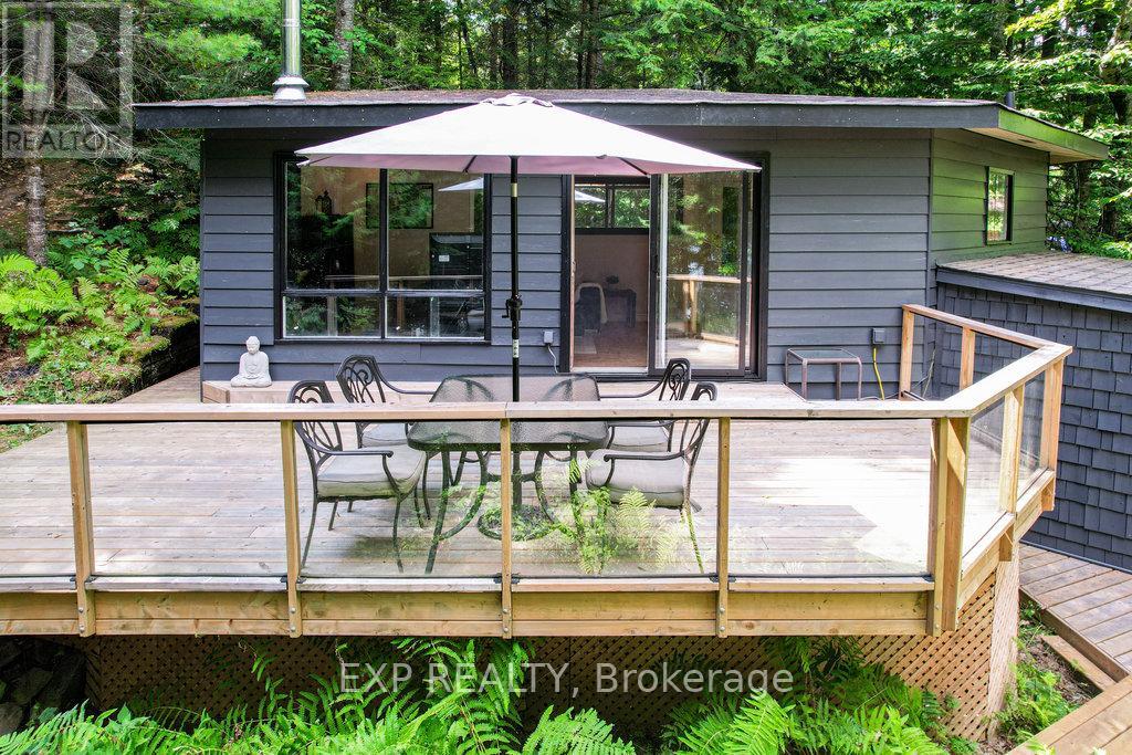565 West Diamond Lake Road, Hastings Highlands (Herschel Ward), Ontario  K0L 2A0 - Photo 5 - X12346822