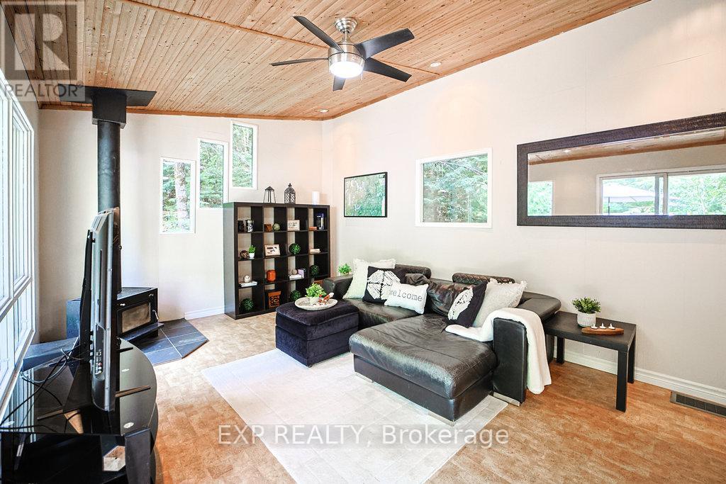 565 West Diamond Lake Road, Hastings Highlands (Herschel Ward), Ontario  K0L 2A0 - Photo 6 - X12346822