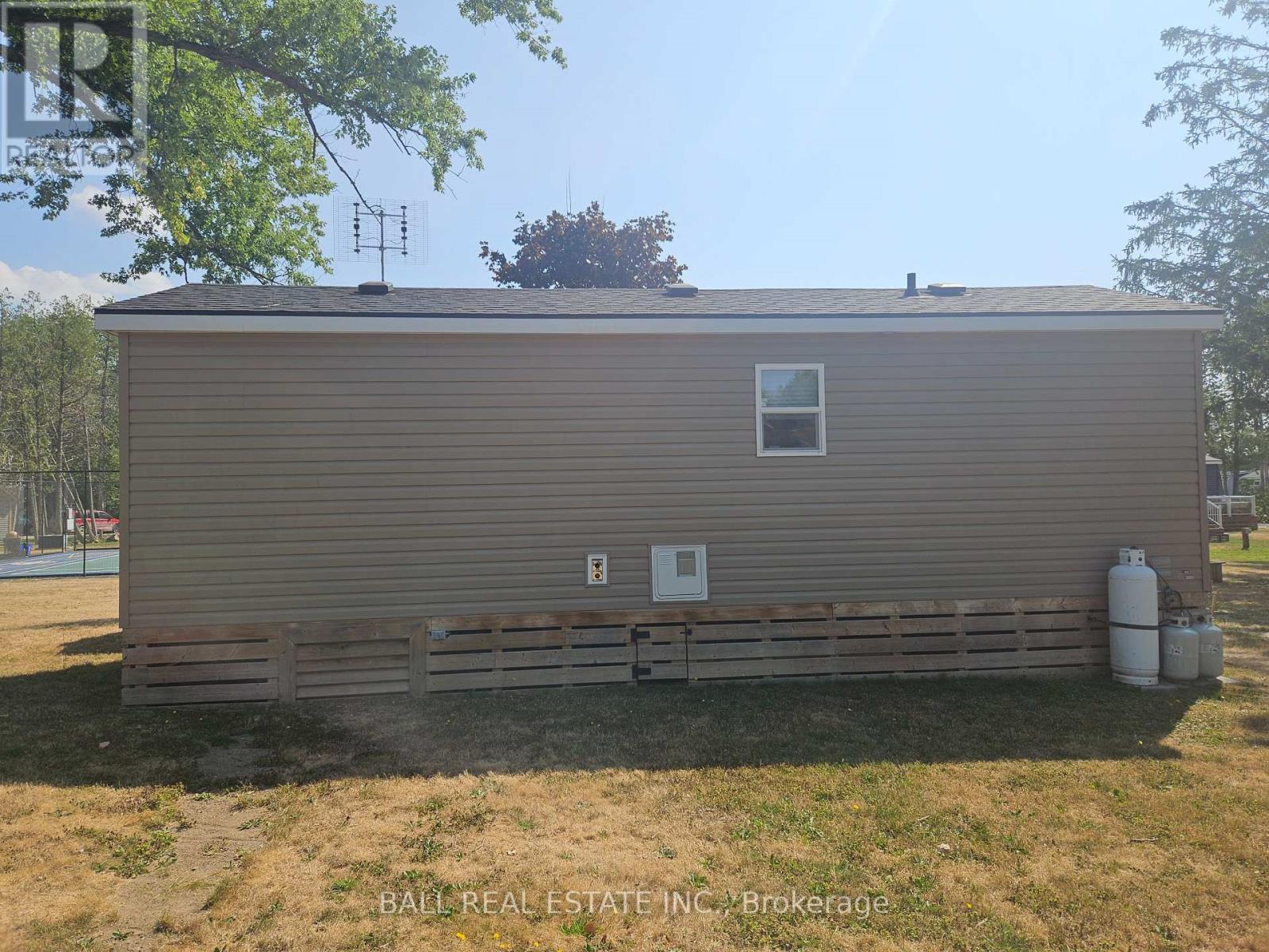 657 Thunderbridge Road, Kawartha Lakes (Lindsay), Ontario  K9V 4R1 - Photo 17 - X12347215