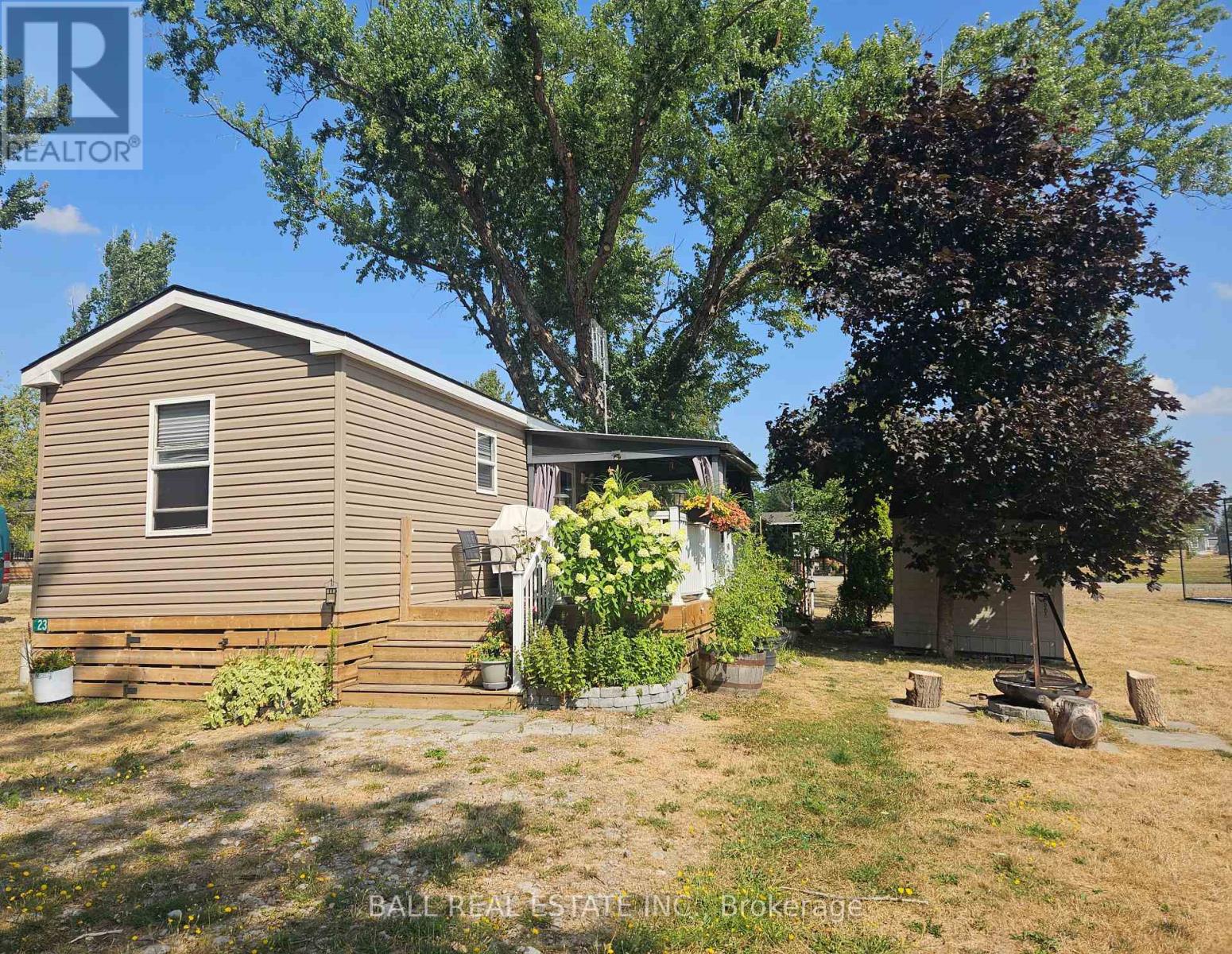 657 Thunderbridge Road, Kawartha Lakes (Lindsay), Ontario  K9V 4R1 - Photo 2 - X12347215