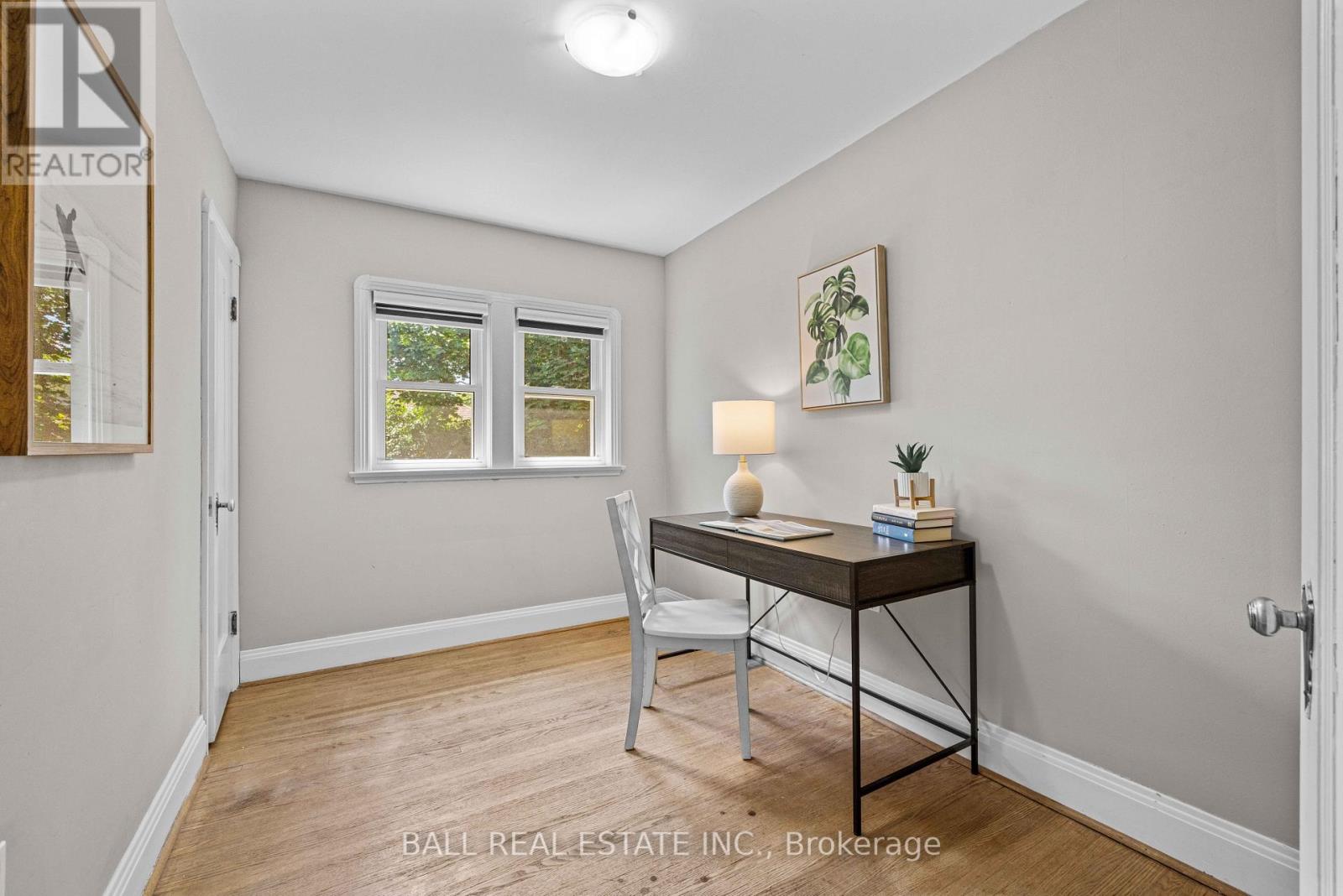 10 Anne Street, Peterborough Central (Old West End), Ontario  K9J 4S5 - Photo 25 - X12347299