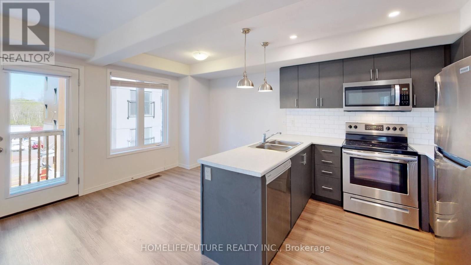 1638 Hetherington Drive, Peterborough North (University Heights), Ontario  K9L 1Y7 - Photo 10 - X12347118