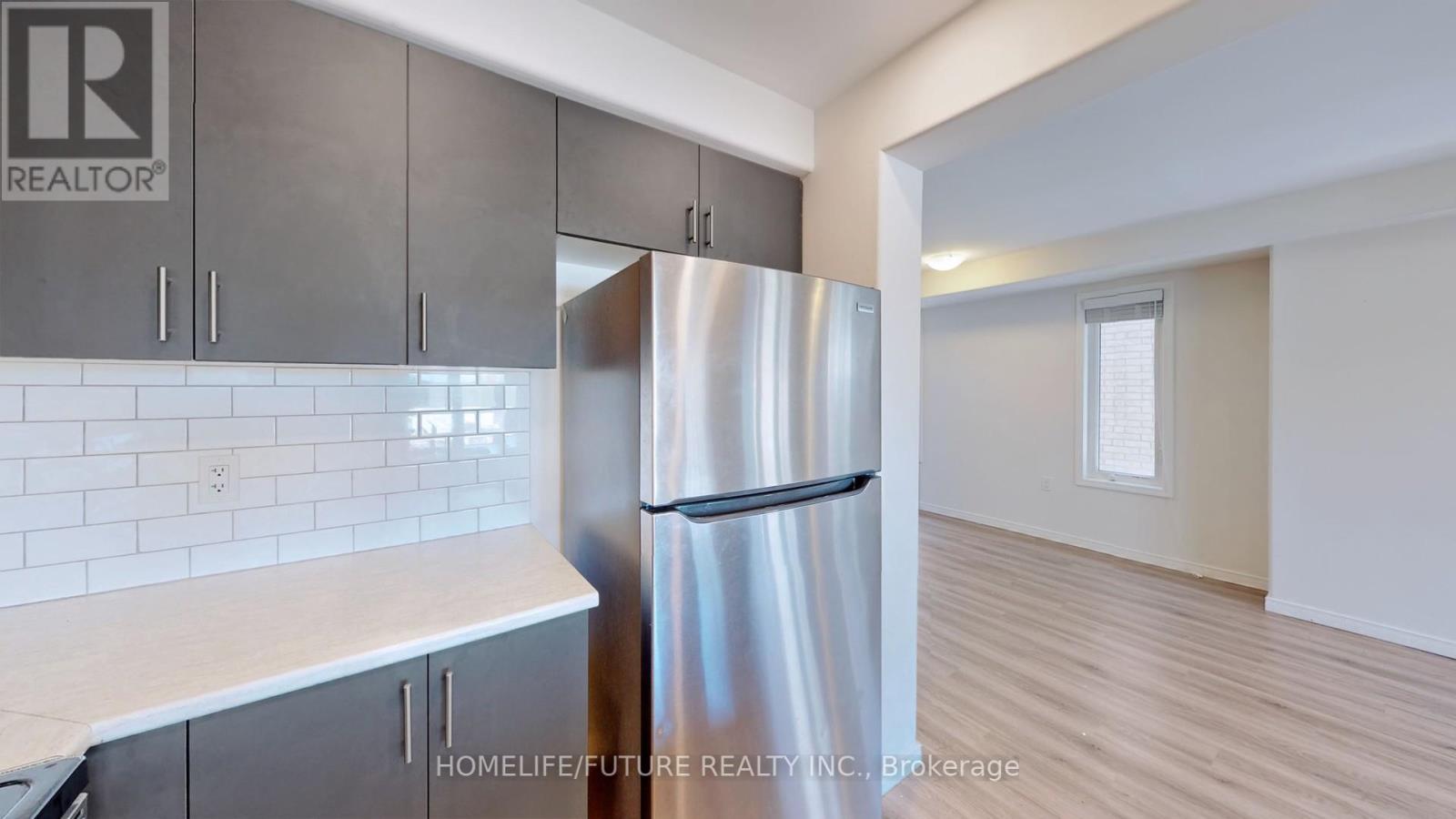 1638 Hetherington Drive, Peterborough North (University Heights), Ontario  K9L 1Y7 - Photo 14 - X12347118