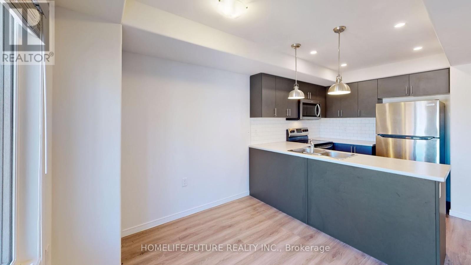1638 Hetherington Drive, Peterborough North (University Heights), Ontario  K9L 1Y7 - Photo 16 - X12347118