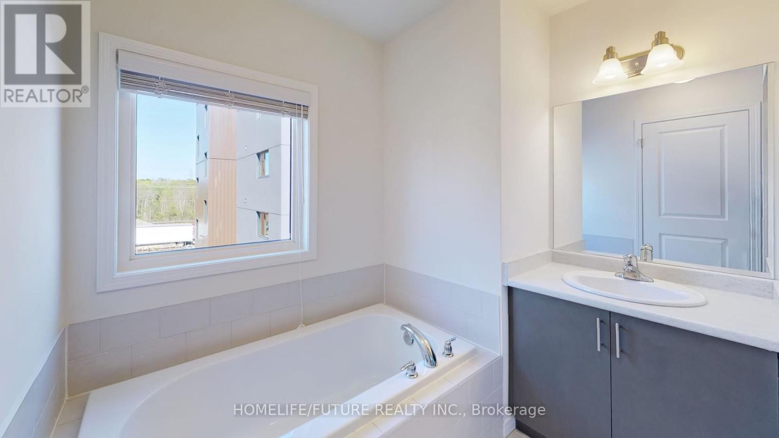 1638 Hetherington Drive, Peterborough North (University Heights), Ontario  K9L 1Y7 - Photo 31 - X12347118