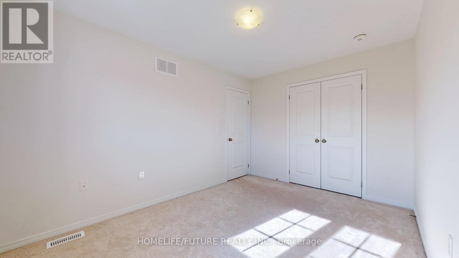 1638 Hetherington Drive, Peterborough North (University Heights), Ontario  K9L 1Y7 - Photo 36 - X12347118