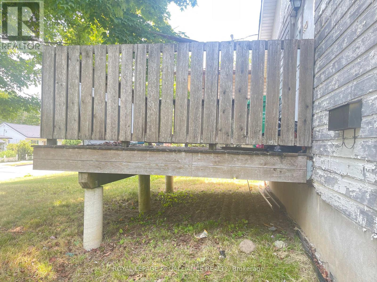 440 Bellevue Street, Peterborough North (South), Ontario  K9H 5G6 - Photo 7 - X12347657