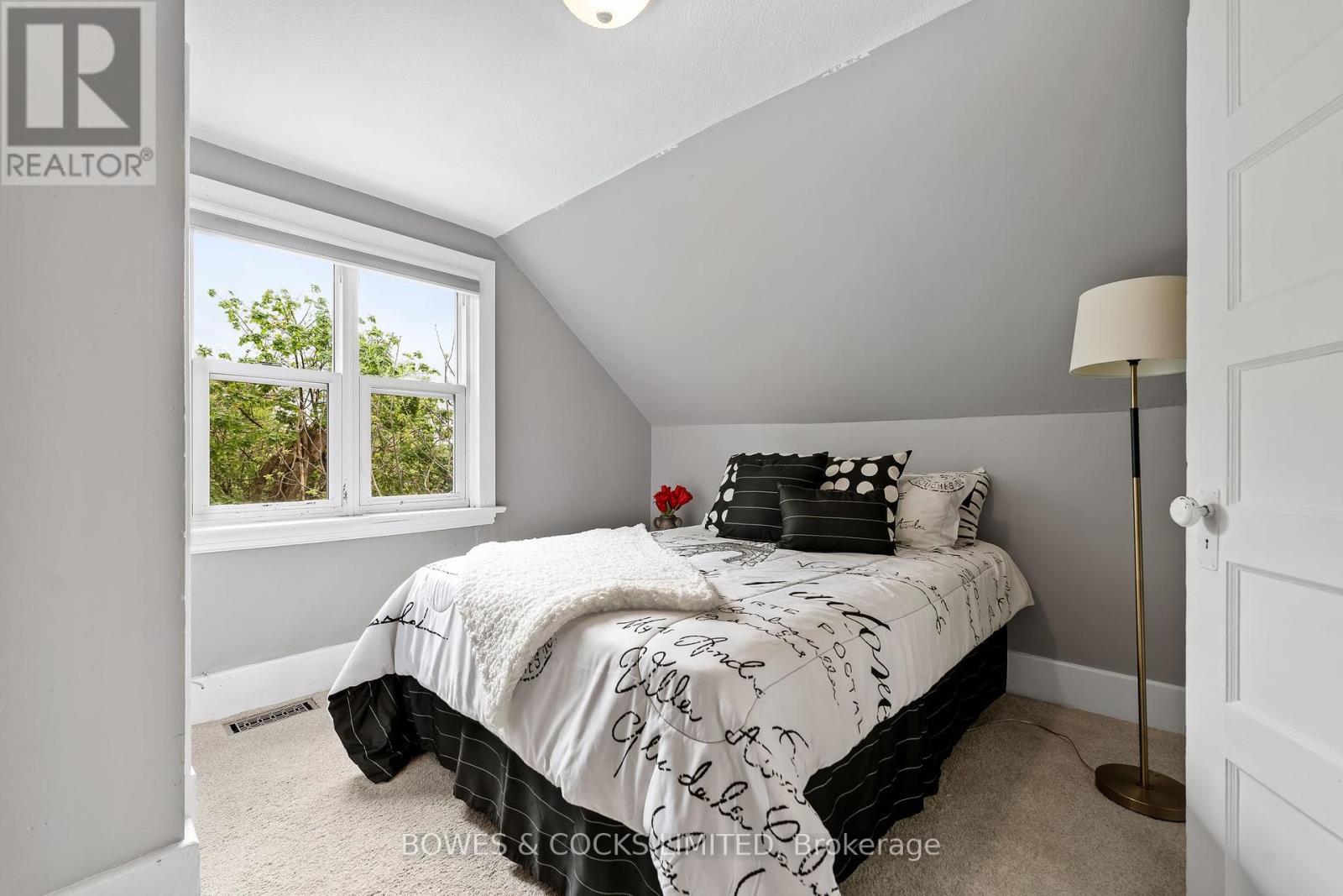 283 Lake Street, Peterborough Central (South), Ontario  K9J 2H5 - Photo 30 - X12348426