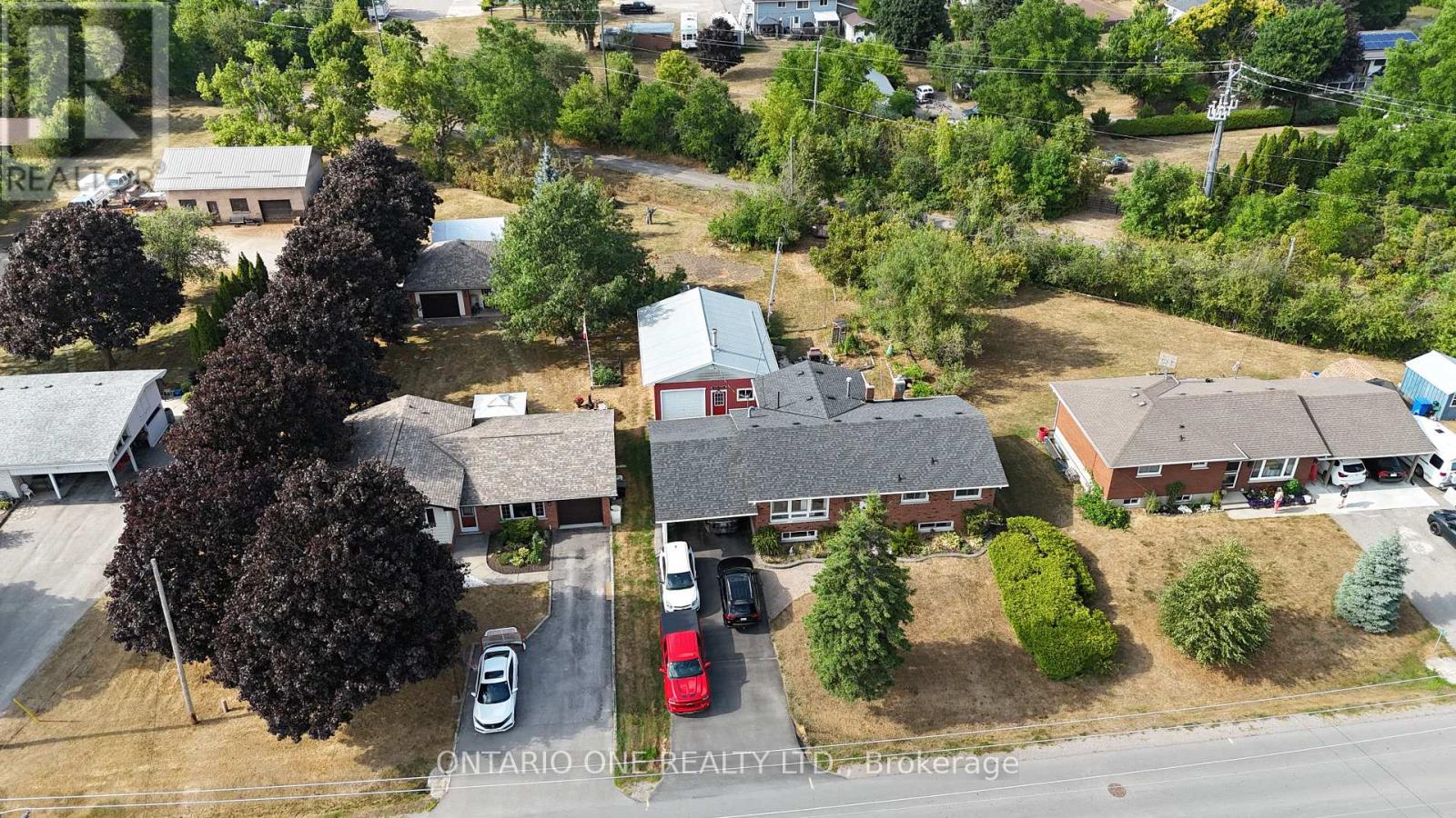 15 Weldon Road, Kawartha Lakes (Lindsay), Ontario  K9V 4R4 - Photo 2 - X12349118