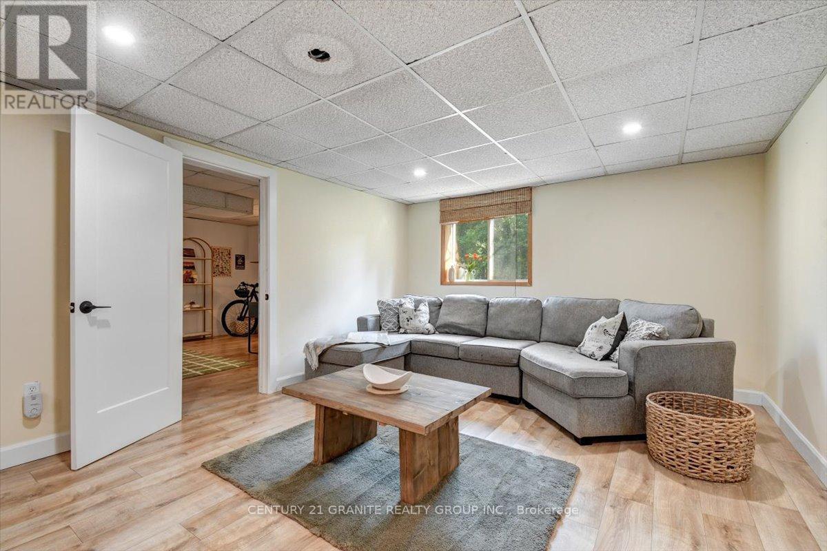 34003 Hwy 28 Highway E, Carlow/mayo (Mayo Ward), Ontario  K0L 1C0 - Photo 27 - X12349280