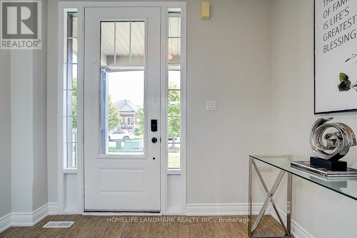 6 Keating Drive, Clarington (Newcastle), Ontario  L1B 0B9 - Photo 3 - E12349292