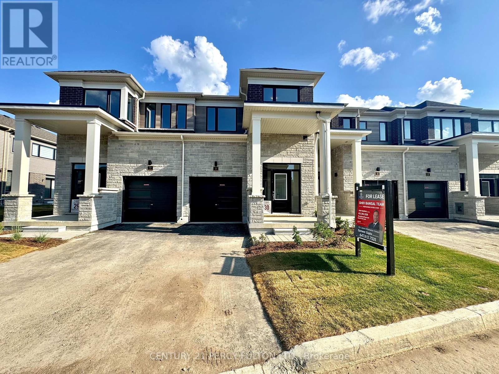 48 Hicking Lane, Kawartha Lakes (Lindsay), Ontario  K9V 5V7 - Photo 1 - X12349391