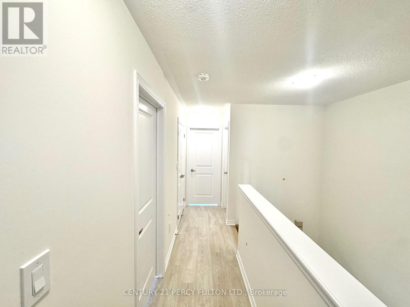48 Hicking Lane, Kawartha Lakes (Lindsay), Ontario  K9V 5V7 - Photo 16 - X12349391
