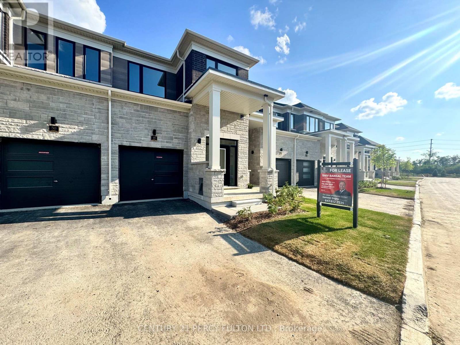 48 Hicking Lane, Kawartha Lakes (Lindsay), Ontario  K9V 5V7 - Photo 2 - X12349391