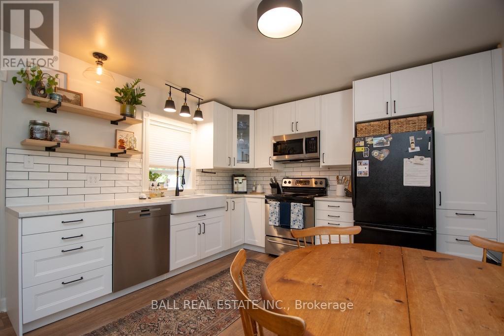 72 Oxford Street, Selwyn, Ontario  K0L 2H0 - Photo 11 - X12349681
