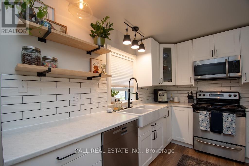 72 Oxford Street, Selwyn, Ontario  K0L 2H0 - Photo 12 - X12349681
