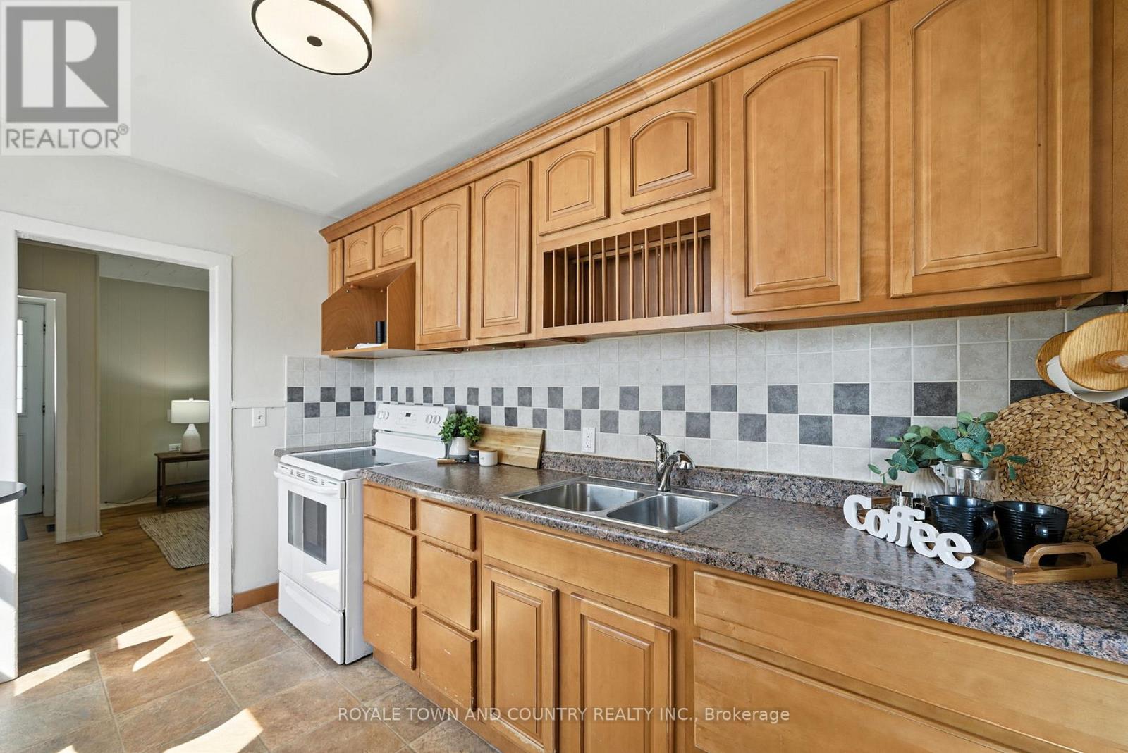 139 Centre Street, Trent Hills (Campbellford), Ontario  K0L 1L0 - Photo 17 - X12350275