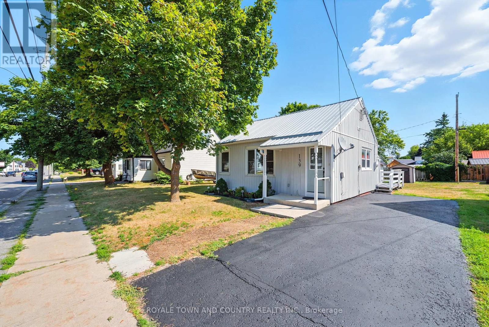 139 Centre Street, Trent Hills (Campbellford), Ontario  K0L 1L0 - Photo 3 - X12350275