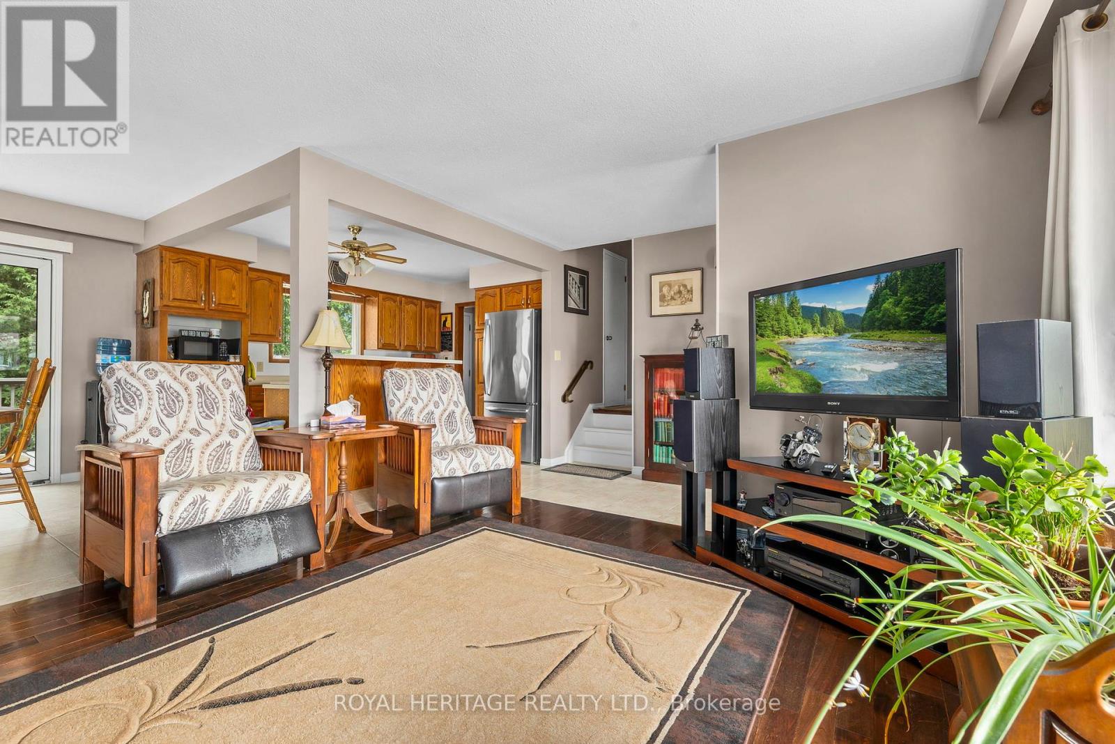 8 Lisa Court, Cavan Monaghan (Millbrook Village), Ontario  L0A 1G0 - Photo 11 - X12350446