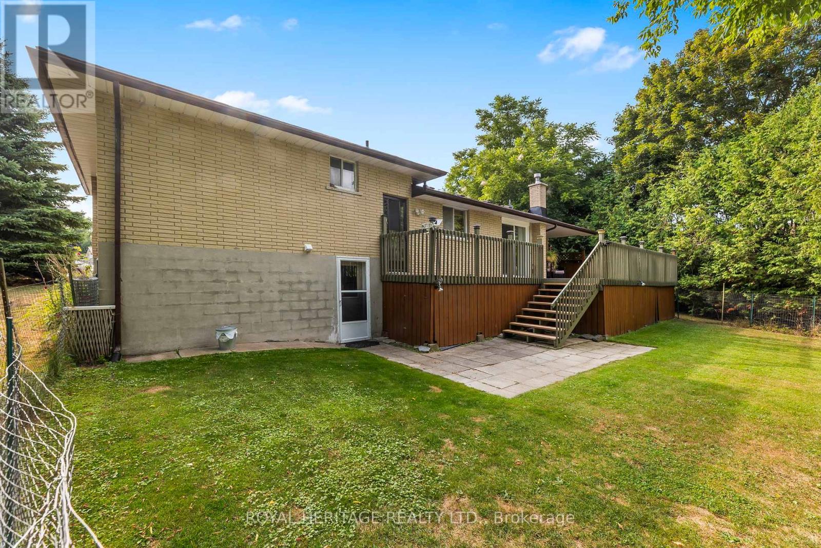8 Lisa Court, Cavan Monaghan (Millbrook Village), Ontario  L0A 1G0 - Photo 3 - X12350446