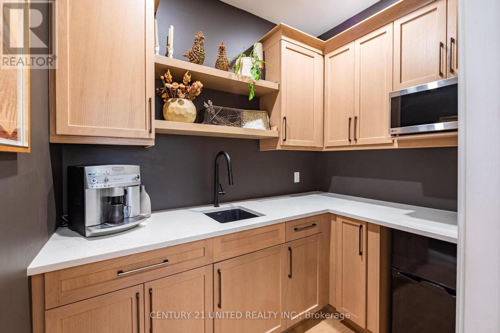34 Edgewood Road, Peterborough West (North), Ontario  K9J 6V8 - Photo 12 - X12350762