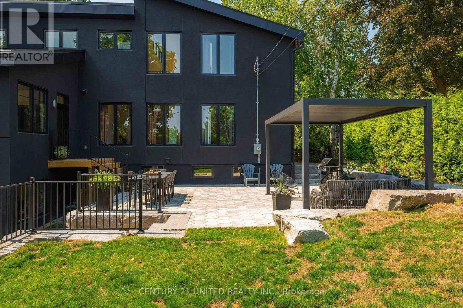 34 Edgewood Road, Peterborough West (North), Ontario  K9J 6V8 - Photo 40 - X12350762