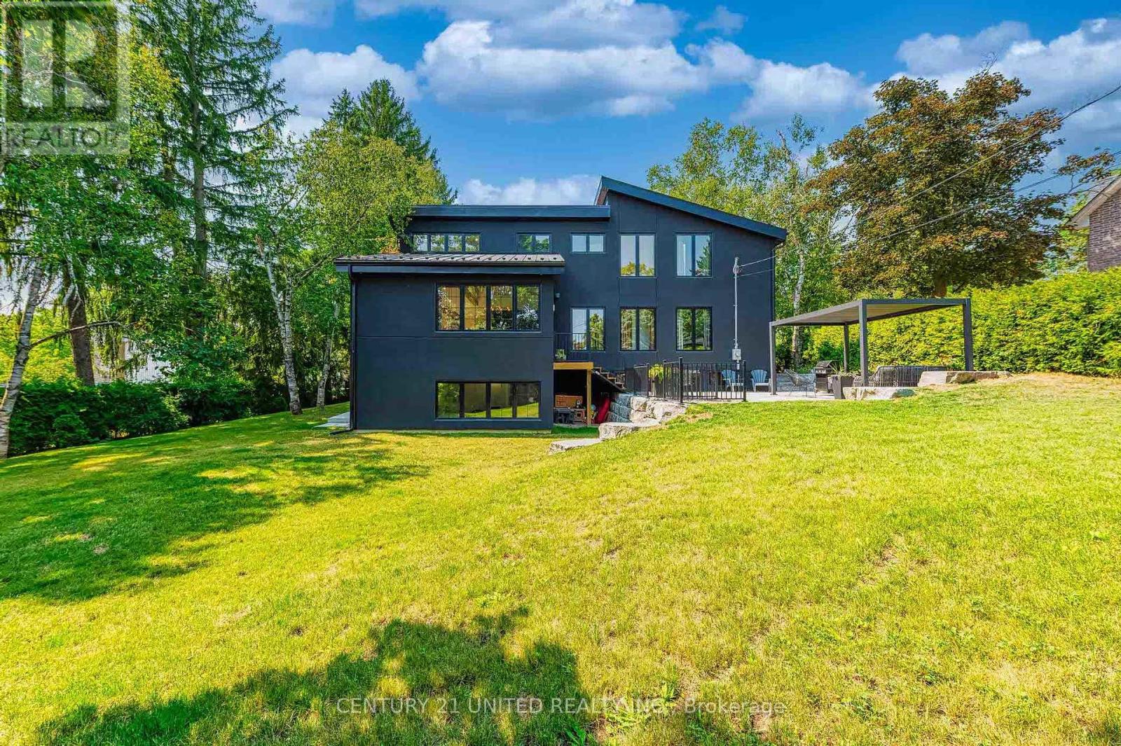 34 Edgewood Road, Peterborough West (North), Ontario  K9J 6V8 - Photo 44 - X12350762