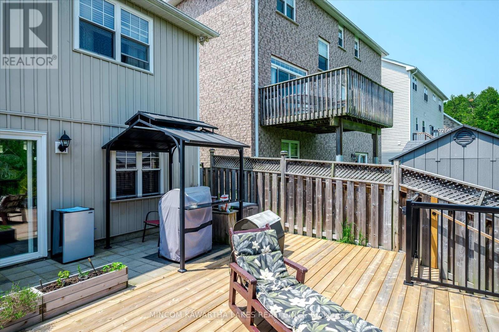 2 Peace Crescent, Peterborough North (North), Ontario  K9H 0C1 - Photo 41 - X12350983