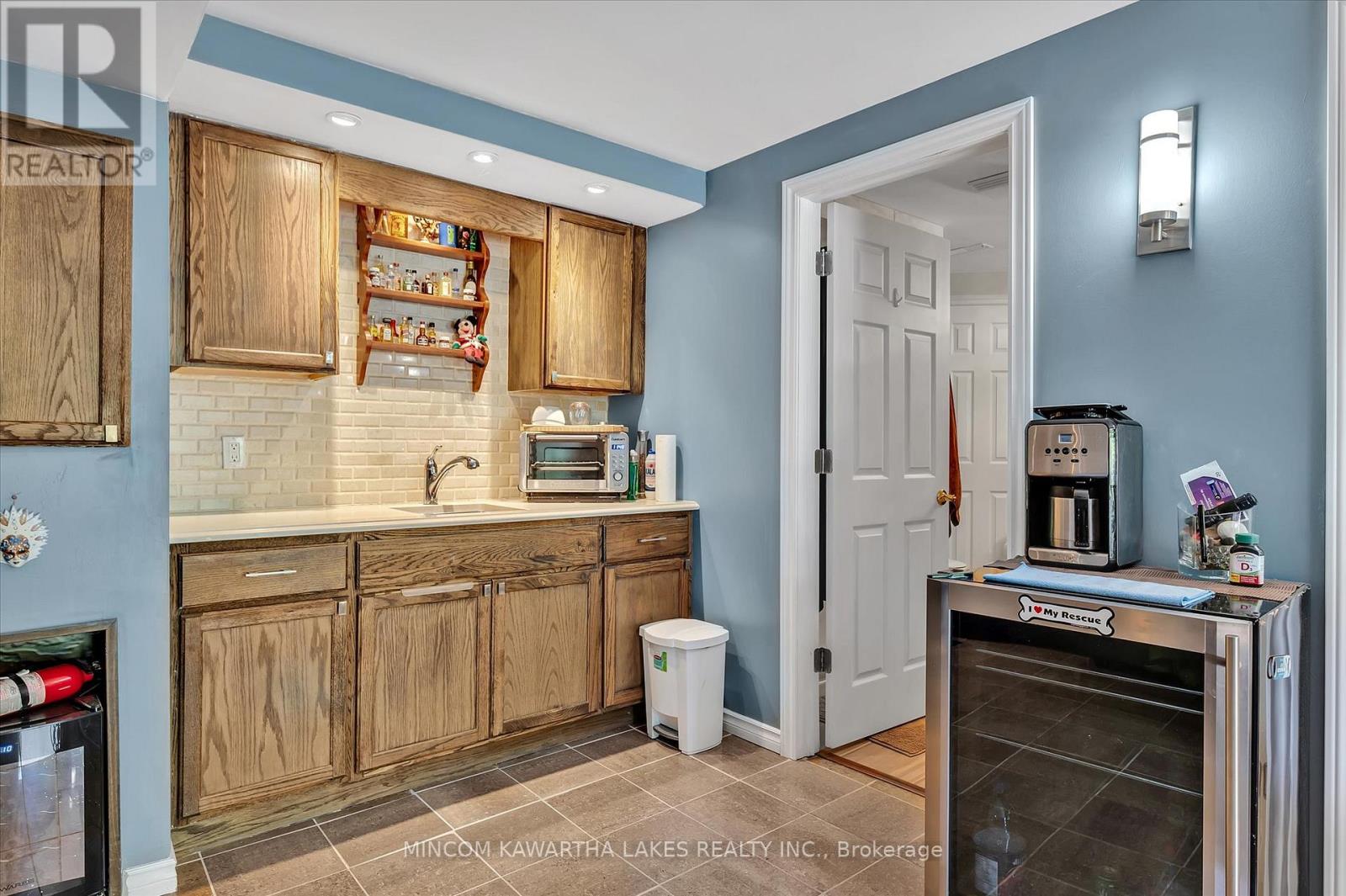 2 Peace Crescent, Peterborough North (North), Ontario  K9H 0C1 - Photo 43 - X12350983