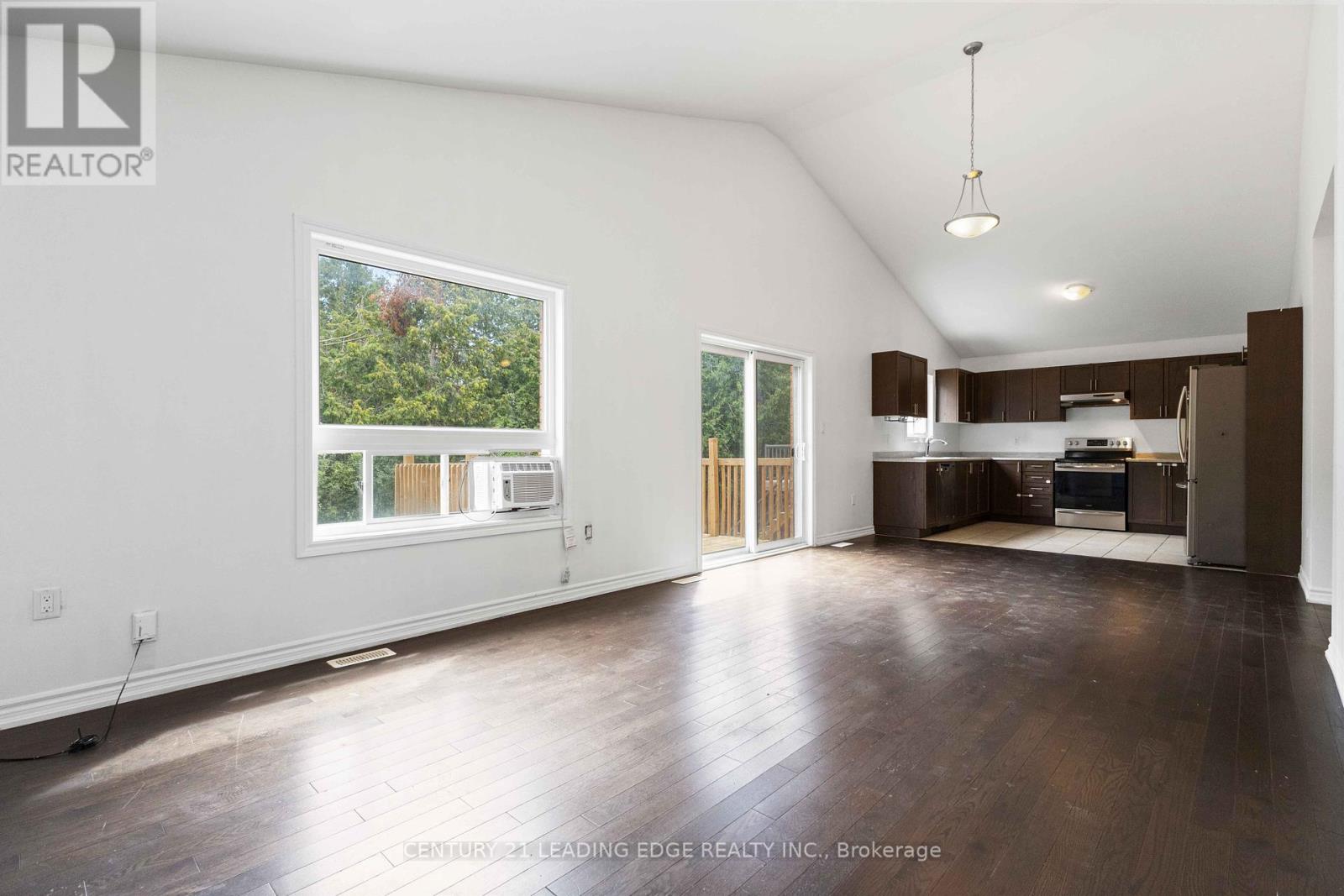 147 Springdale Drive, Kawartha Lakes (Lindsay), Ontario  K9V 0H9 - Photo 23 - X12350951