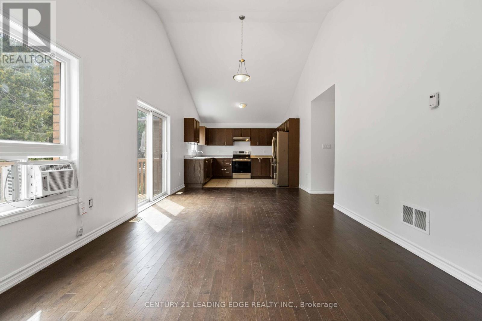 147 Springdale Drive, Kawartha Lakes (Lindsay), Ontario  K9V 0H9 - Photo 24 - X12350951