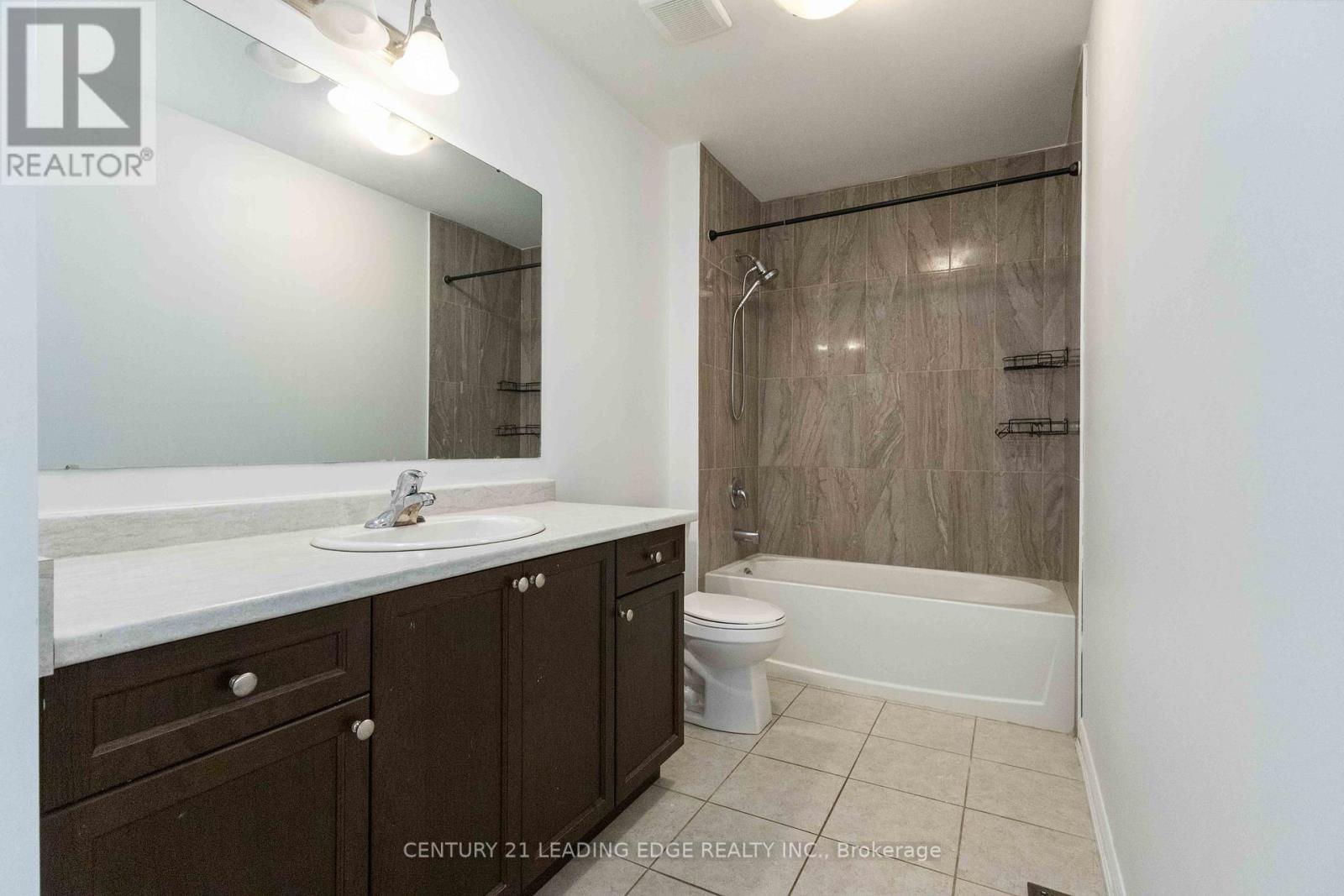 147 Springdale Drive, Kawartha Lakes (Lindsay), Ontario  K9V 0H9 - Photo 34 - X12350951