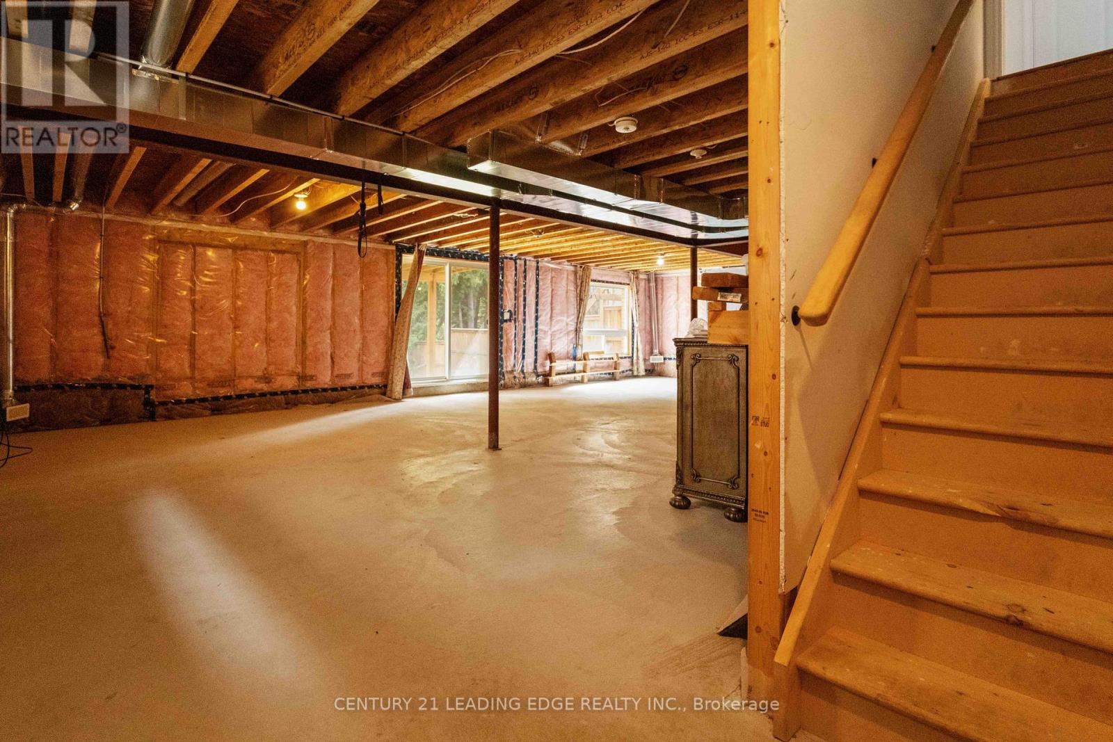 147 Springdale Drive, Kawartha Lakes (Lindsay), Ontario  K9V 0H9 - Photo 39 - X12350951