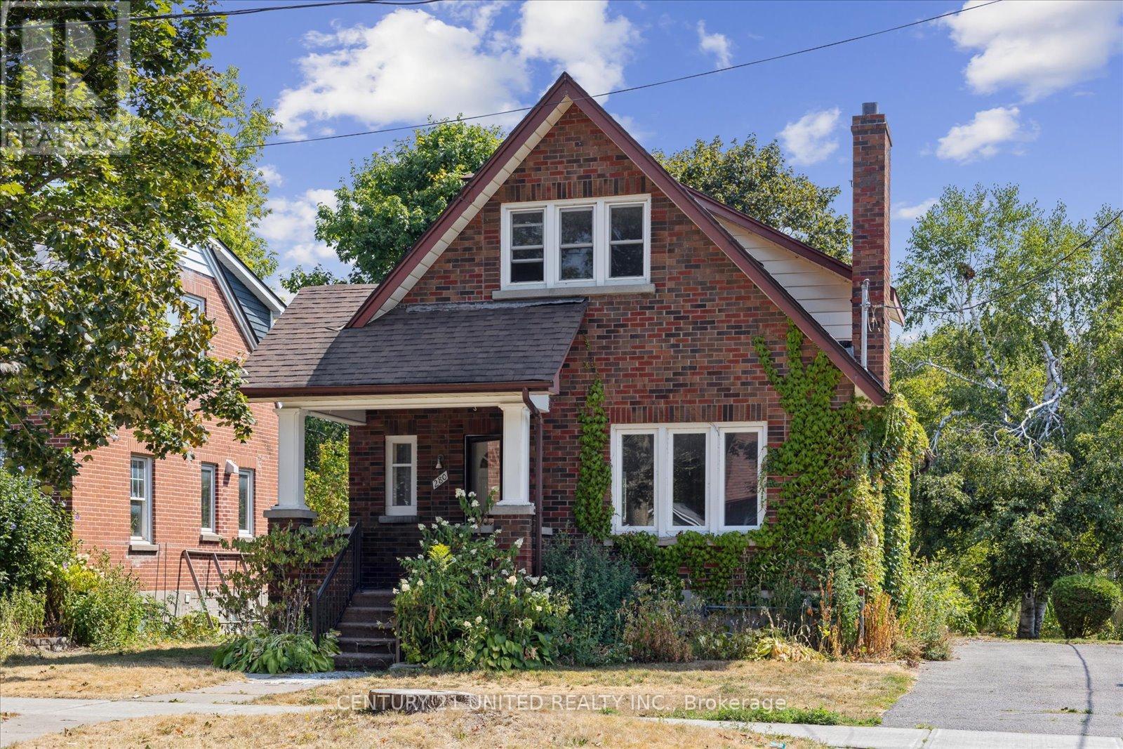 280 Mark Street, Peterborough East (Central), Ontario  K9H 1V4 - Photo 1 - X12351245