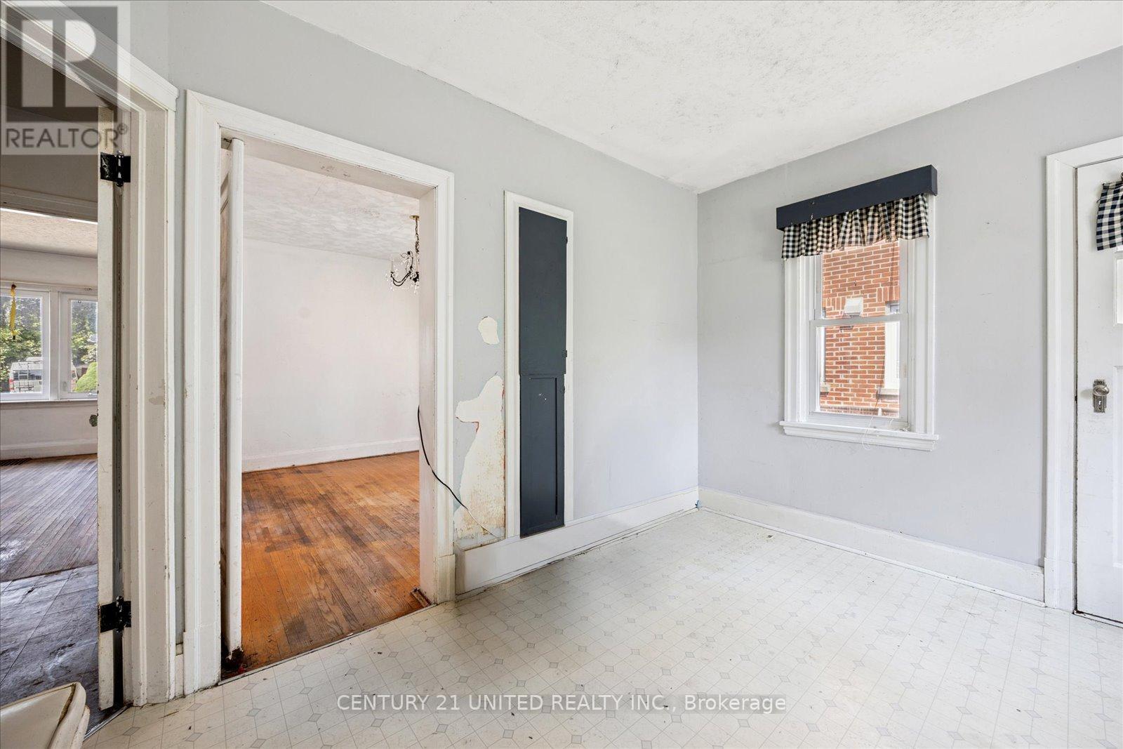 280 Mark Street, Peterborough East (Central), Ontario  K9H 1V4 - Photo 16 - X12351245