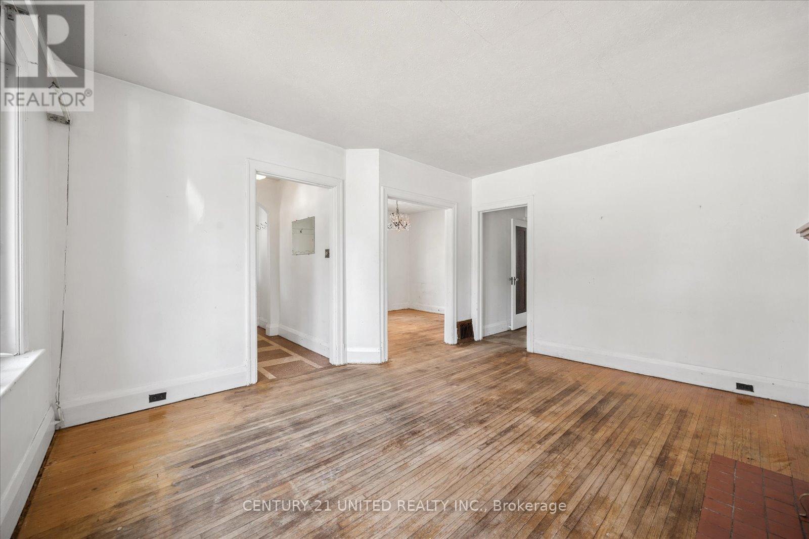 280 Mark Street, Peterborough East (Central), Ontario  K9H 1V4 - Photo 8 - X12351245