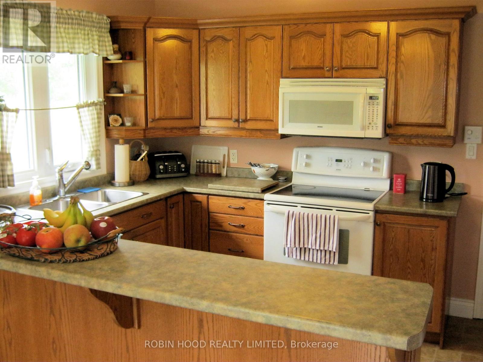 40 Dormer Road, Kawartha Lakes (Lindsay), Ontario  K9V 6H8 - Photo 19 - X12351307