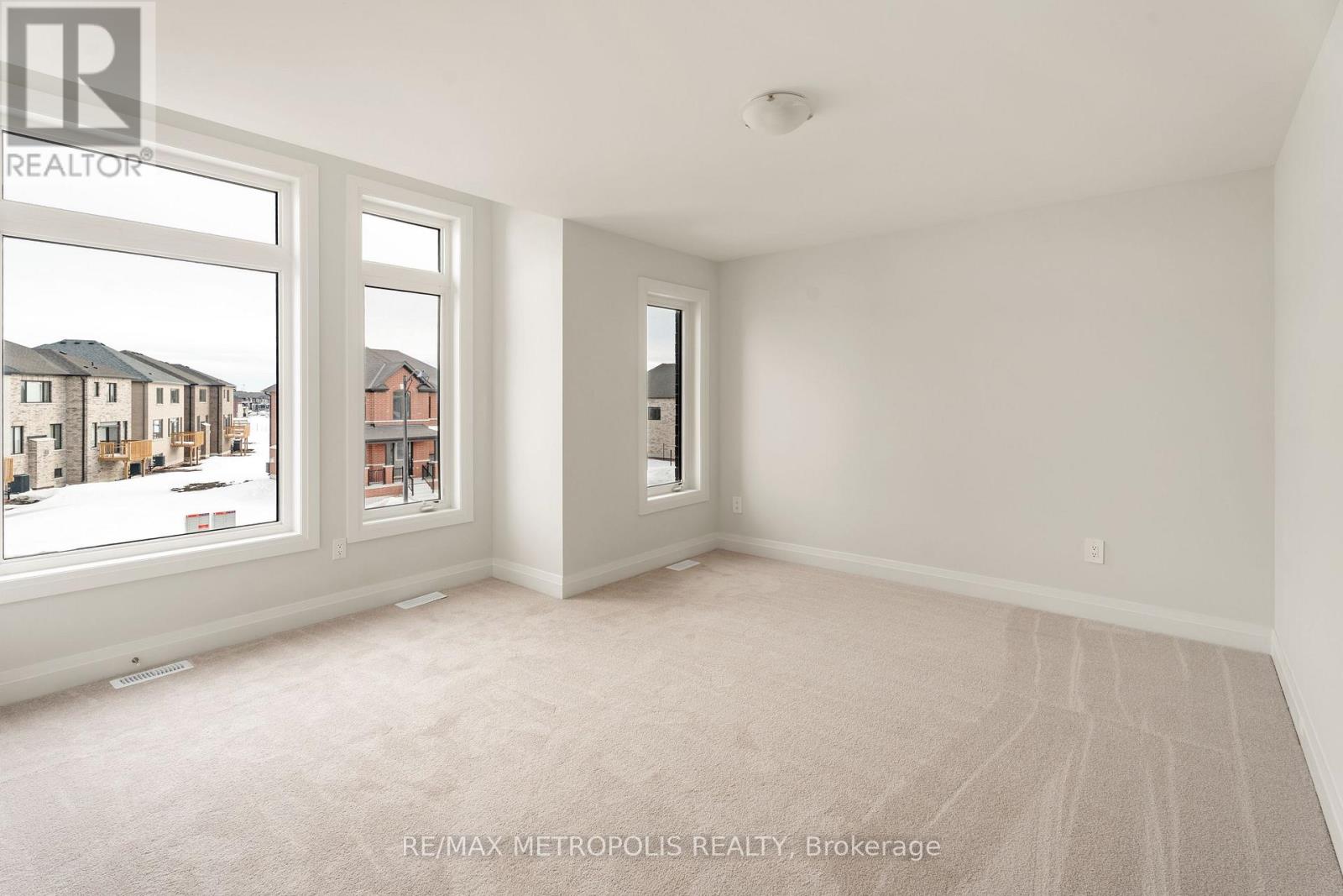 110 Butler Boulevard, Kawartha Lakes (Lindsay), Ontario  K9V 6A9 - Photo 35 - X12351311