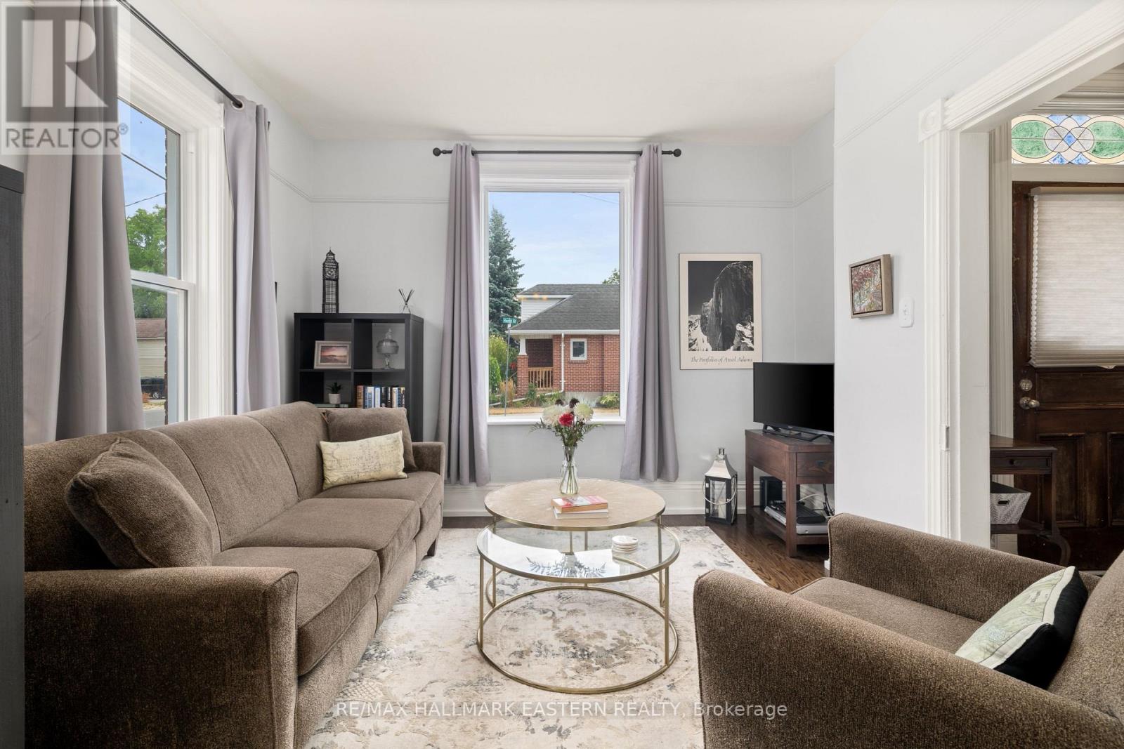 198 Hazlitt Street, Peterborough (Ashburnham Ward 4), Ontario  K9H 1L7 - Photo 12 - X12351649