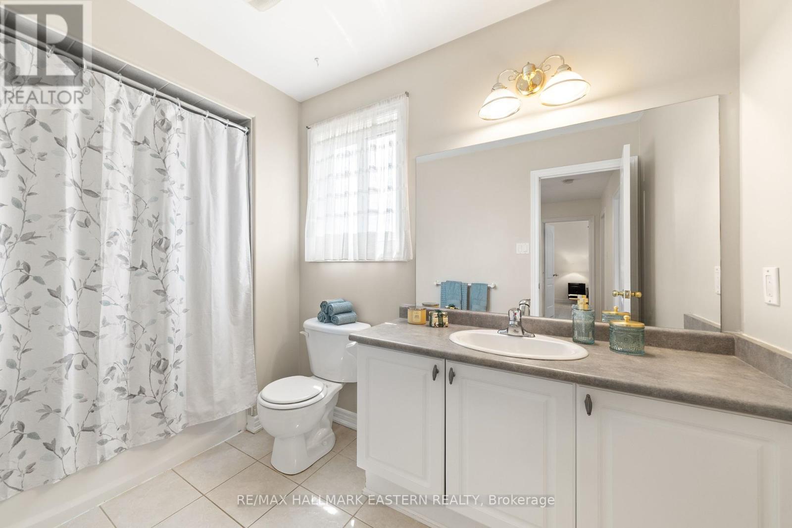 67 Sweetnam Drive, Kawartha Lakes (Lindsay), Ontario  K9V 0A7 - Photo 30 - X12351650