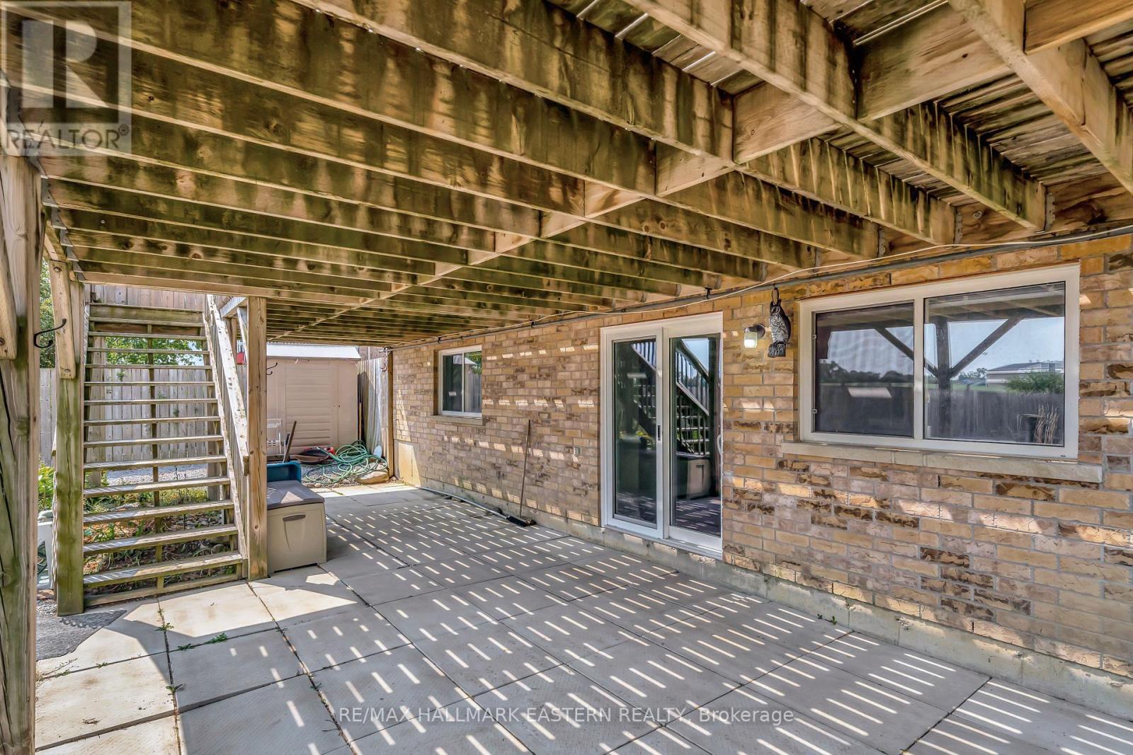 67 Sweetnam Drive, Kawartha Lakes (Lindsay), Ontario  K9V 0A7 - Photo 44 - X12351650