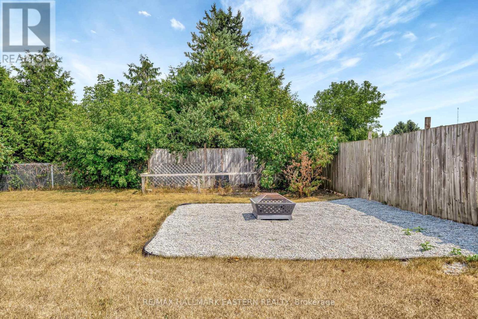 67 Sweetnam Drive, Kawartha Lakes (Lindsay), Ontario  K9V 0A7 - Photo 48 - X12351650