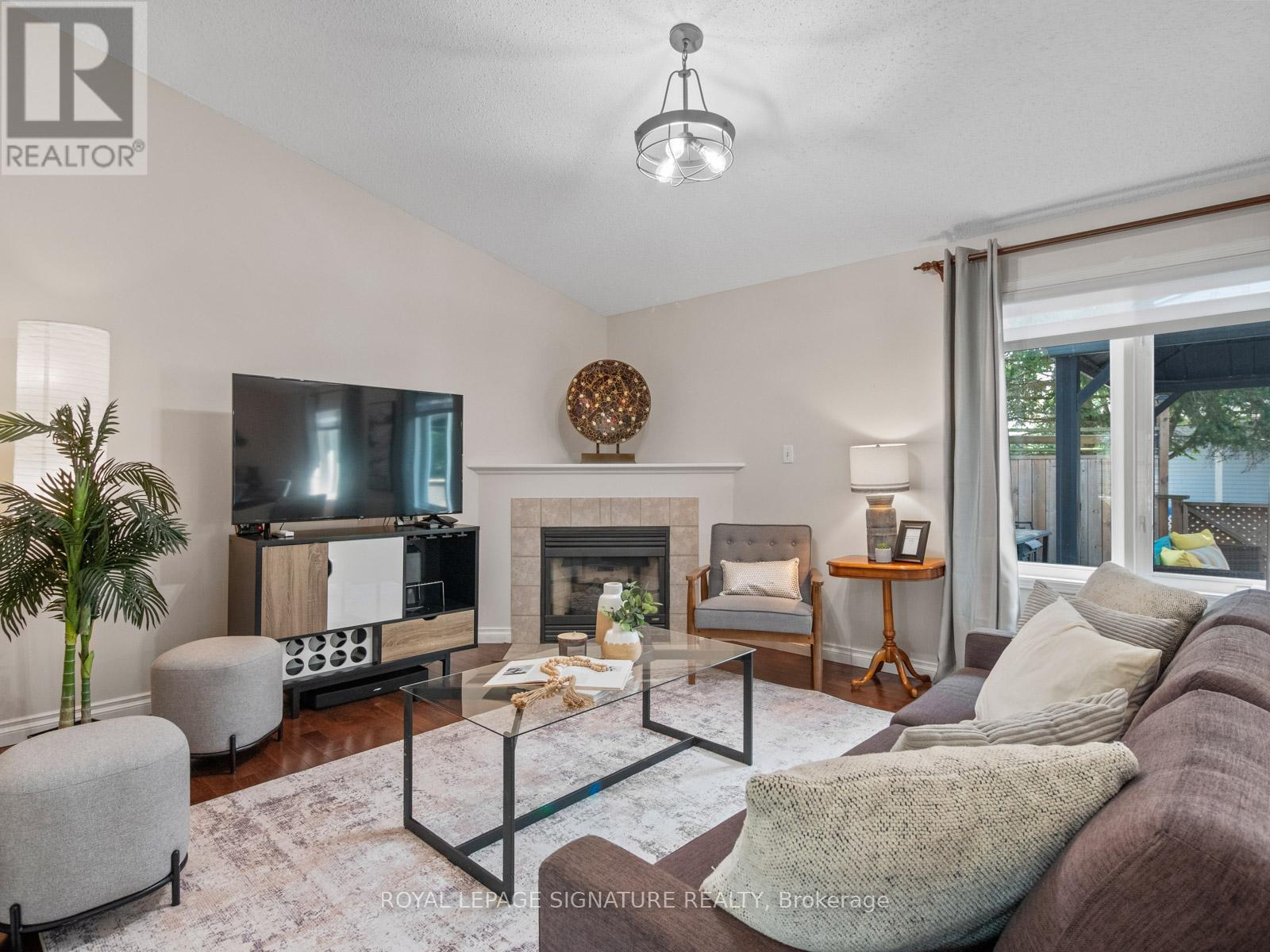 33 Steelhead Lane, Clarington (Newcastle), Ontario  L1B 1B3 - Photo 10 - E12351737