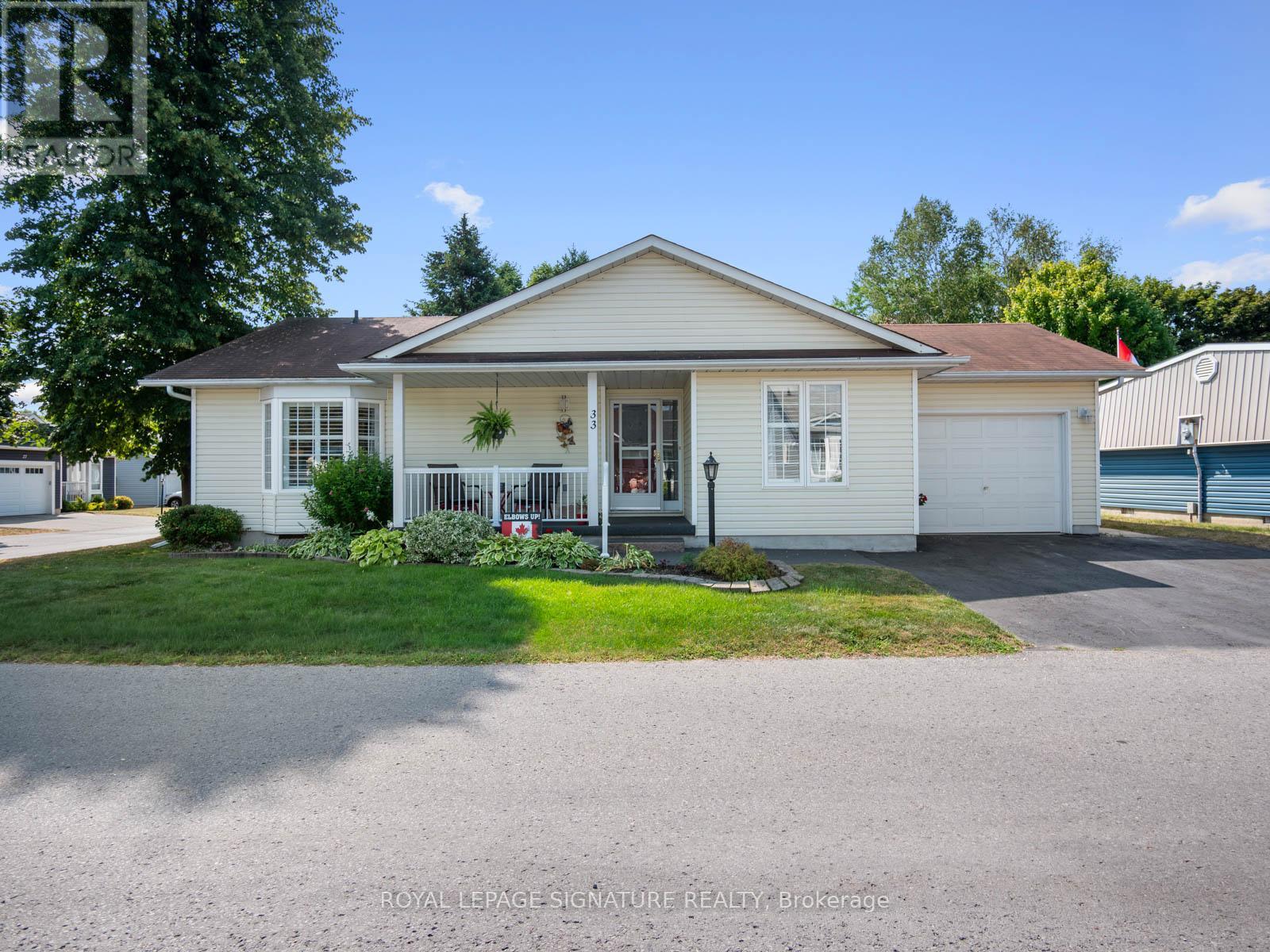 33 Steelhead Lane, Clarington (Newcastle), Ontario  L1B 1B3 - Photo 2 - E12351737