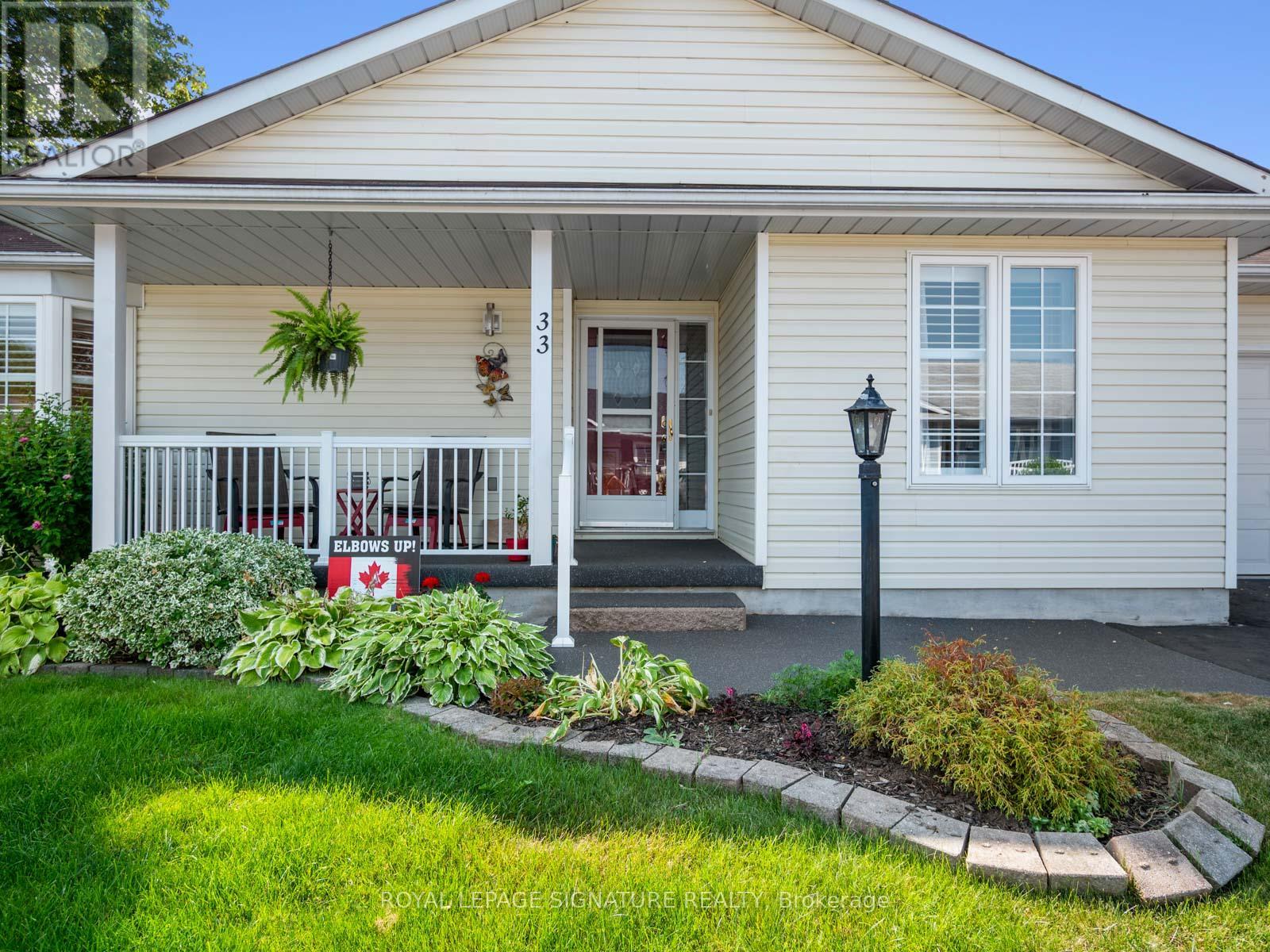 33 Steelhead Lane, Clarington (Newcastle), Ontario  L1B 1B3 - Photo 3 - E12351737