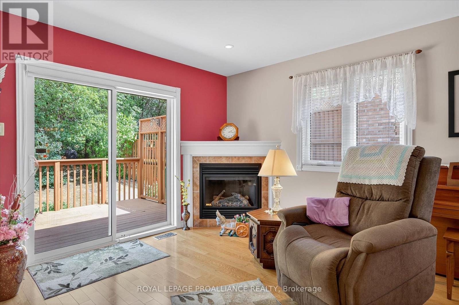 337 Bianco Crescent, Peterborough West (North), Ontario  K9K 0A5 - Photo 13 - X12352408