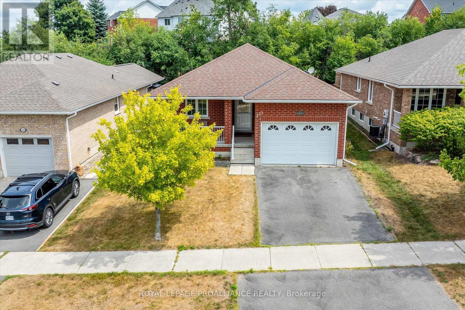 337 Bianco Crescent, Peterborough West (North), Ontario  K9K 0A5 - Photo 2 - X12352408