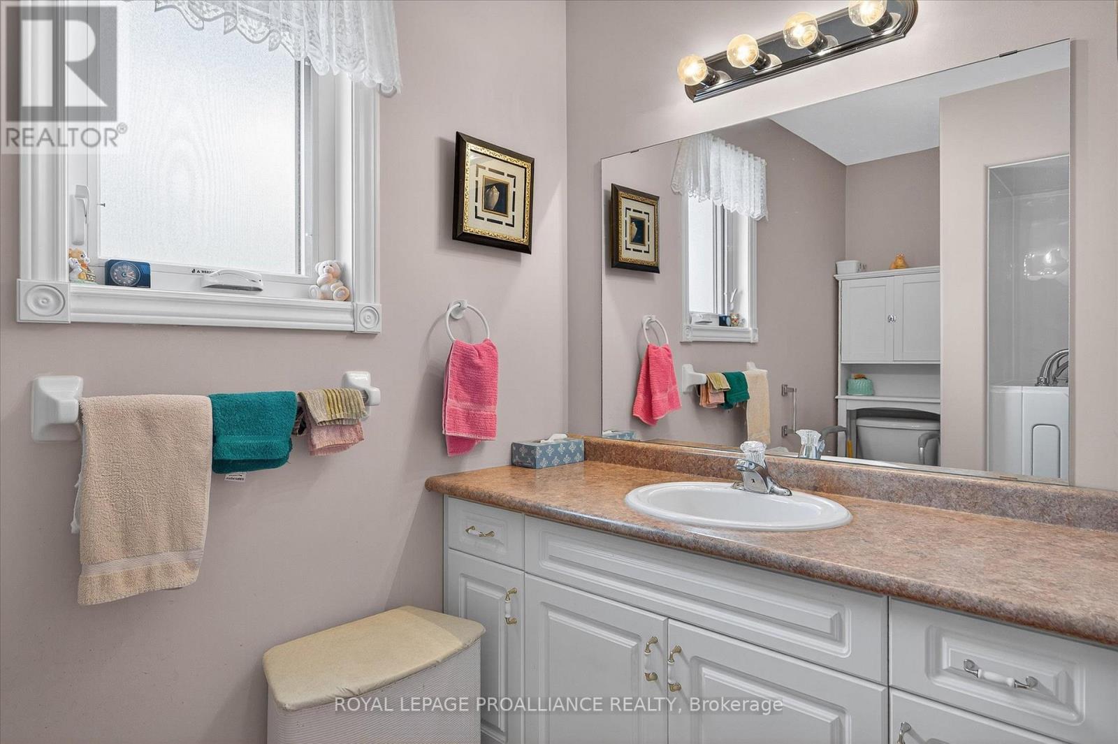 337 Bianco Crescent, Peterborough West (North), Ontario  K9K 0A5 - Photo 31 - X12352408