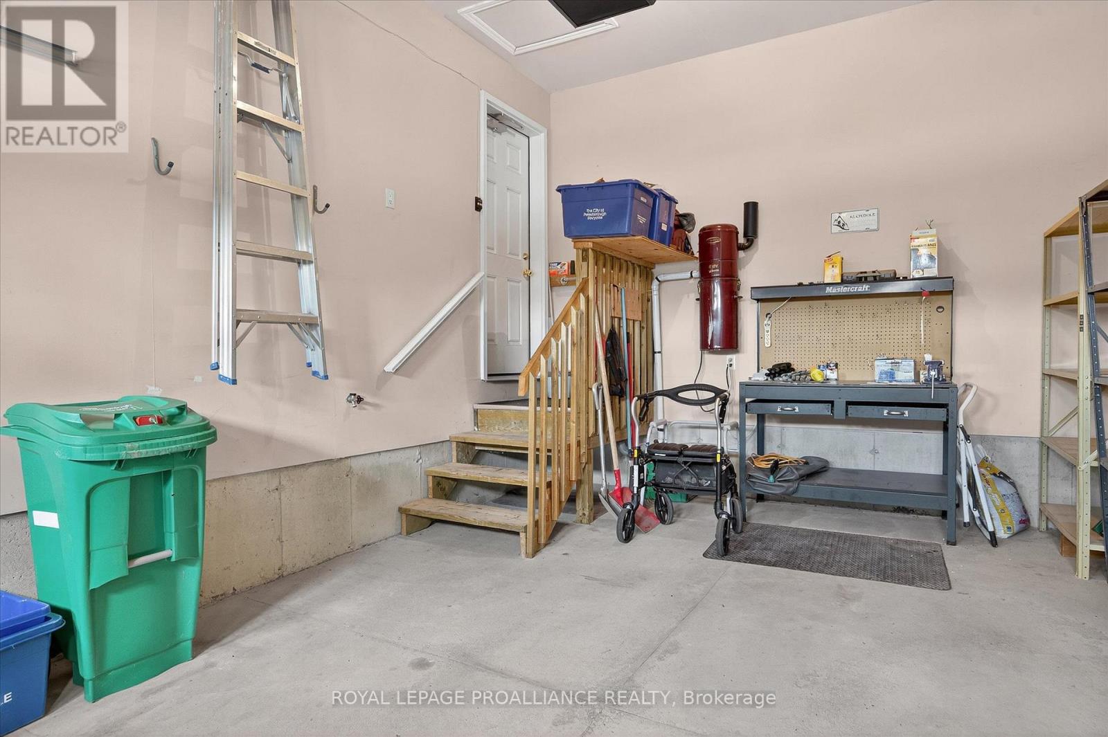 337 Bianco Crescent, Peterborough West (North), Ontario  K9K 0A5 - Photo 36 - X12352408